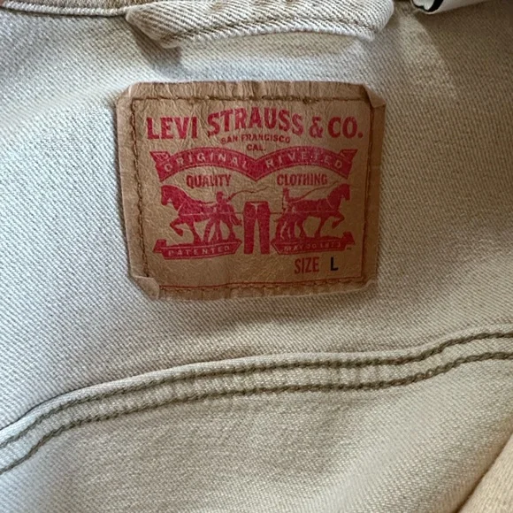 Levi's Cream Colored Denim Trucker Jacket - Picture 5 of 5